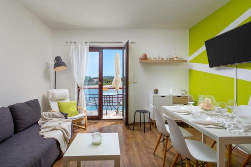 Apartments Villa Zrinka - Last season ever!
