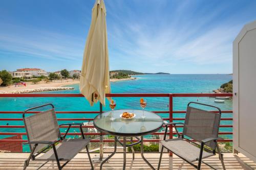 Apartments Villa Zrinka - Last season ever!