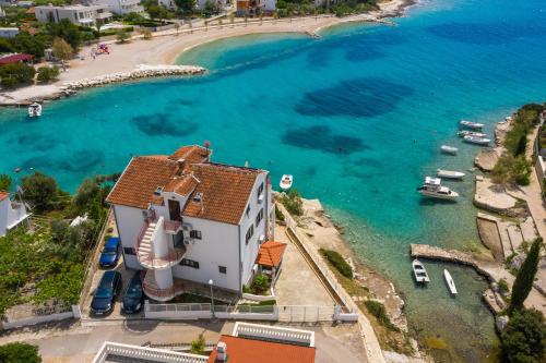 Apartments Villa Zrinka - Last season ever!