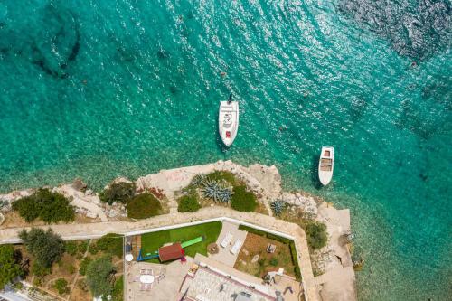 Apartments Villa Zrinka - Last season ever!