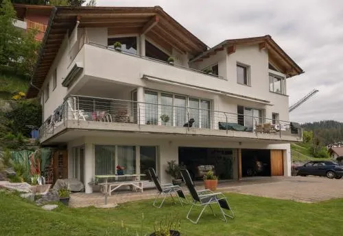 Grava - Ferienwohnung für max. 2 Personen in Laax, Schweiz