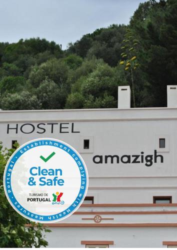 Amazigh Hostel & Suites, Pension in Aljezur