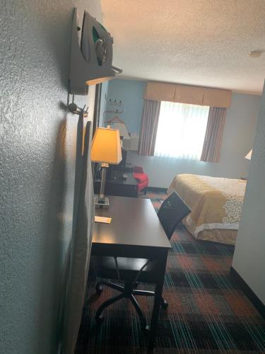 Days Inn by Wyndham Greenwood SC in Greenwood, USA