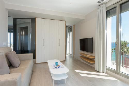 Kronos on the Beach Attic Suite, Barcelona (photo 6)