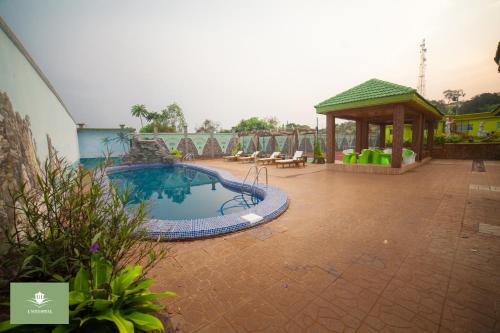 Bazen, United Hotel in Yaounde