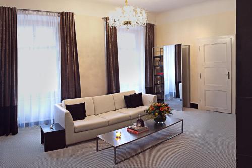 Old Town Square Hotel - main image