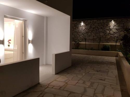 Modern House near Parikia with 3 bedrooms & 2 bath