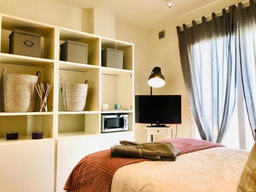 Sweet & cosy room next to the beach, Viareggio (Foto 3)