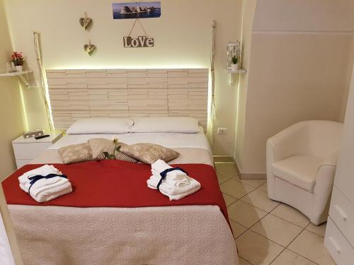 Guestroom, Philos - Appartements & Rooms in Taranto
