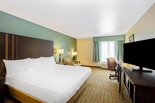 La Quinta by Wyndham Gillette - image 3