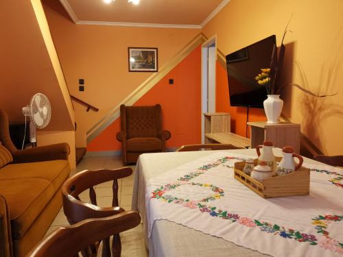 společenská místnost / TV salónek, Erika vendégház centrumban (Erika vendeghaz centrumban) in Balatonkeresztur