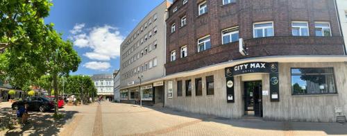 City Max Hotel - image 10