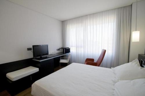 Axor Barajas, Madrid (photo 7)