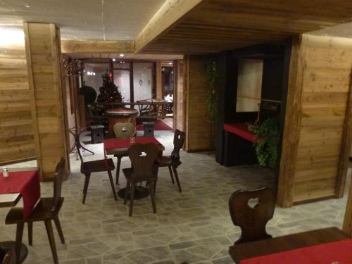 Hotel Zodiaque - image 2