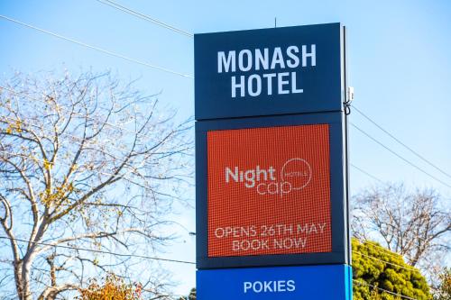 Nightcap at Monash Hotel
