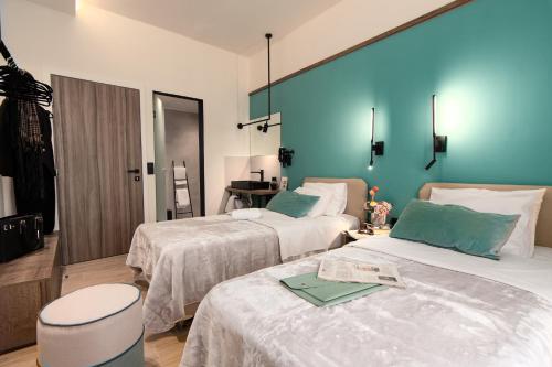 Double or Twin Room image 6