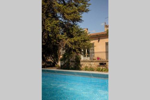 VILLA PROVENCALE gîte à louer Les Logis
