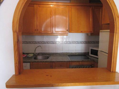Tipical spanish appartment near Los Locos beach - image 5