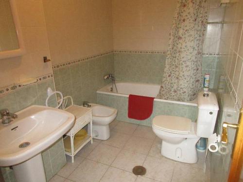Tipical spanish appartment near Los Locos beach - image 7