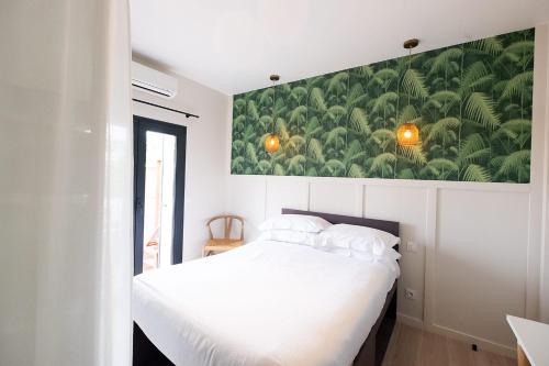 Hôtel de la Plage – Sete, FL