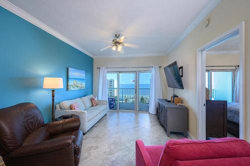 Crystal Tower 706 condo - image 2