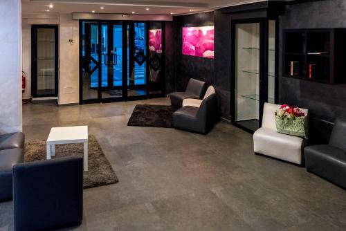 Hotel Scigliano - image 3
