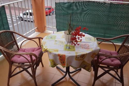 Apartment Ideally Located Between The Sea The City Center - image 6