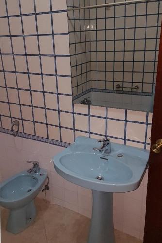 Apartment Ideally Located Between The Sea The City Center - image 7