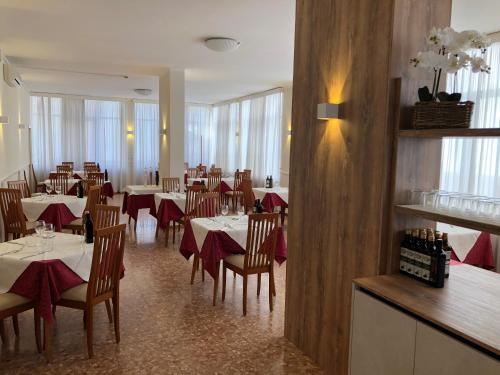 Hotel Karibe - image 14