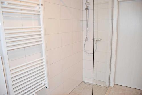 Apartment image 3