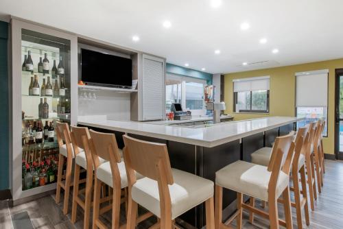 ผับ/เลาจน์, Holiday Inn Melbourne - Viera Conference Center By IHG in เมลเบิร์น (FL)