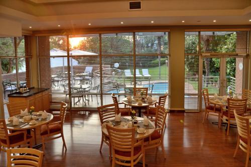 Restaurant, Road Lodge Sandton in Johannesburg