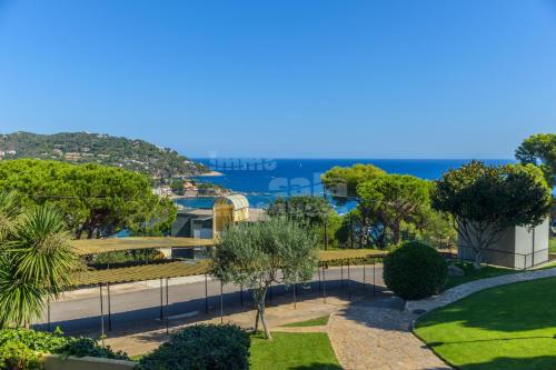 C-5 CALELLA DE PALAFRUGELL 5 PAX C-5 CALELLA DE PALAFRUGELL 5 PAX