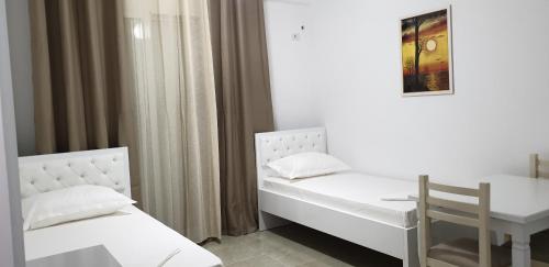 Deluxe Apartment image 2