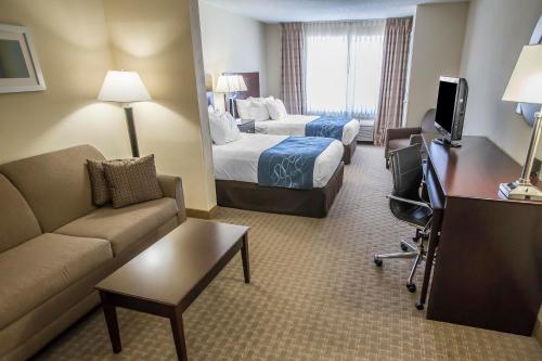 Comfort Suites University Area Notre Dame-South Bend
