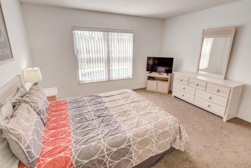 Kay's Southern Dunes Vacation Home - image 8