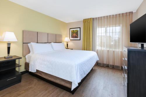 Candlewood Suites Rocky Mount, an IHG Hotel