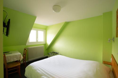1 double bed