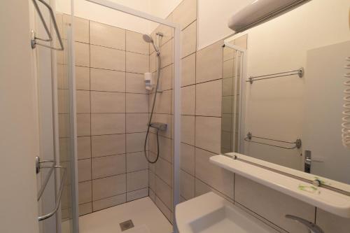 Quadruple Room with Shower