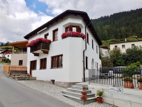 Chasa Nogler - Ferienwohnung in Ramosch, Schweiz
