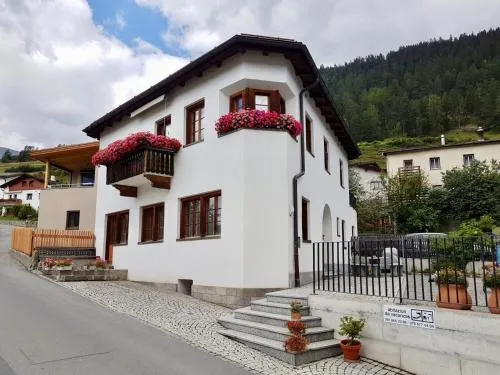Chasa Nogler - Ferienwohnung in Ramosch, Schweiz