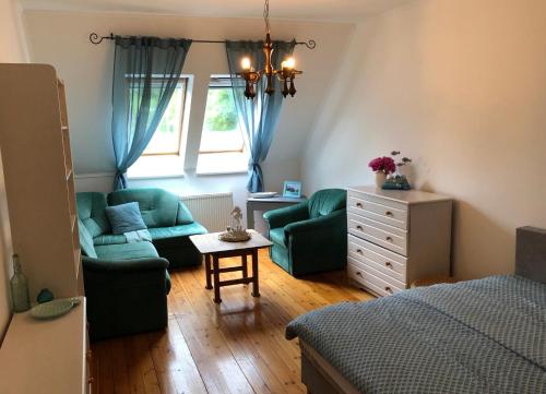 Capri Apartman, Эгер