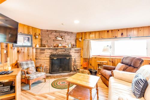 Grandma's Cabin - image 6