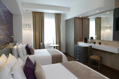 Meson Ejecutivo Guadalajara Minerva - Av Mexico in Guadalajara