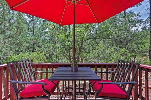 StrawberryandPine Studio Cabin with Outdoor Oasis!