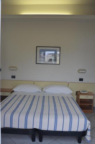 Double or Twin Room image 1