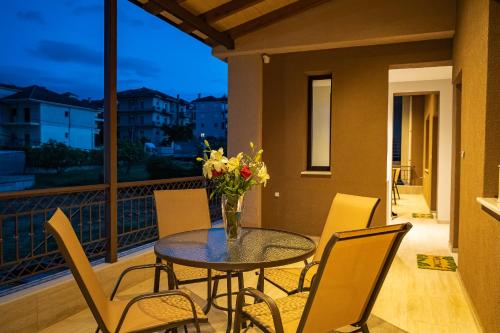 Buitenkant, Fresh Living Suites in Epirus