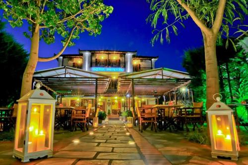 Pegasus Hotel & Coastal Cafe - Kala Nera