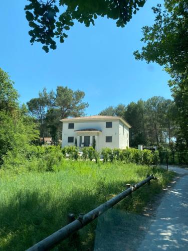 Villa luxueuse près d’Aix en Provence cottage Saint-Cannat