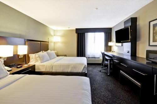Holiday Inn Express Romulus / Detroit Airport an IHG Hotel - image 12